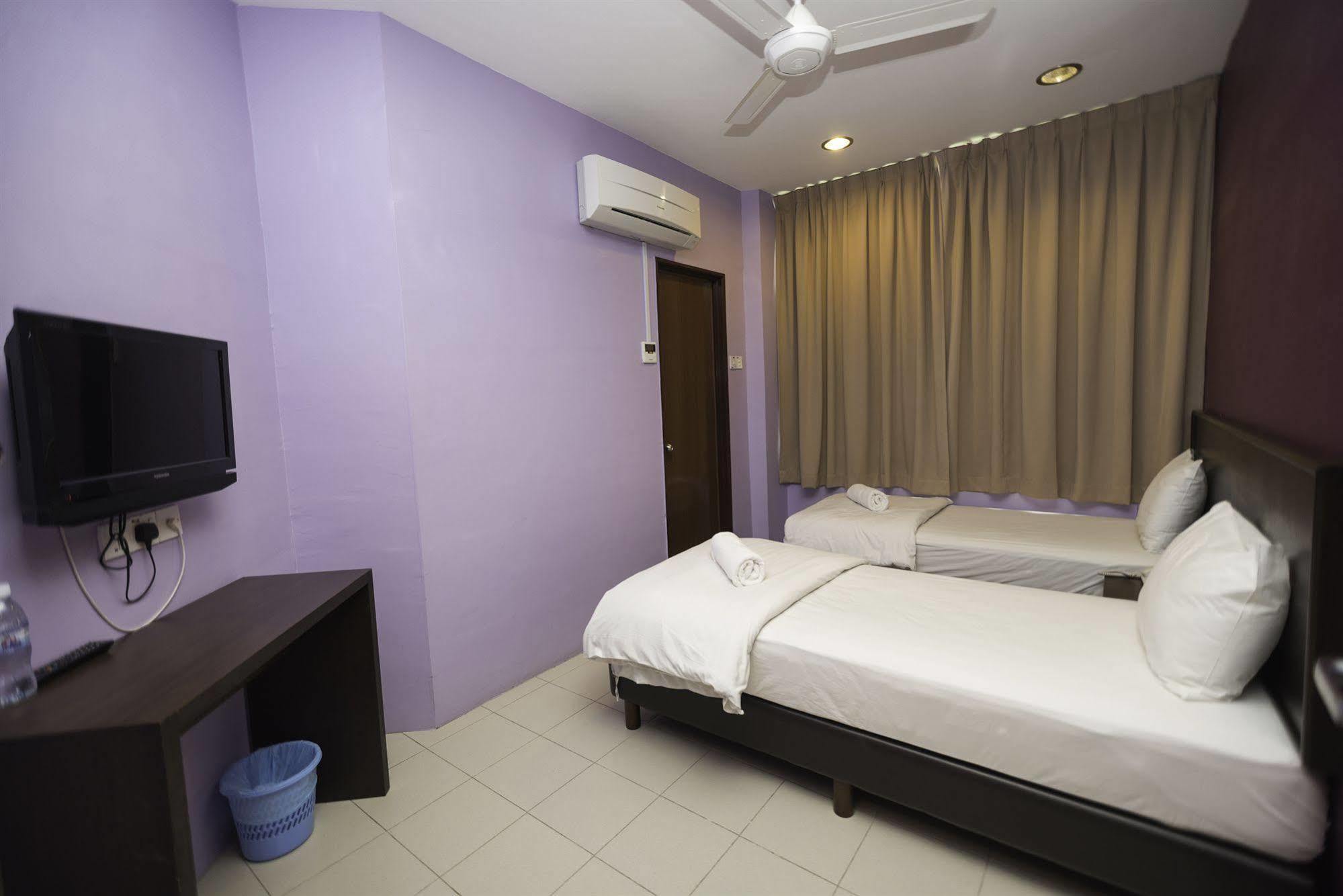 Bary Inn, Klia & Klia2 - 24 Hours Free Airport Pick-Up Sepang Buitenkant foto